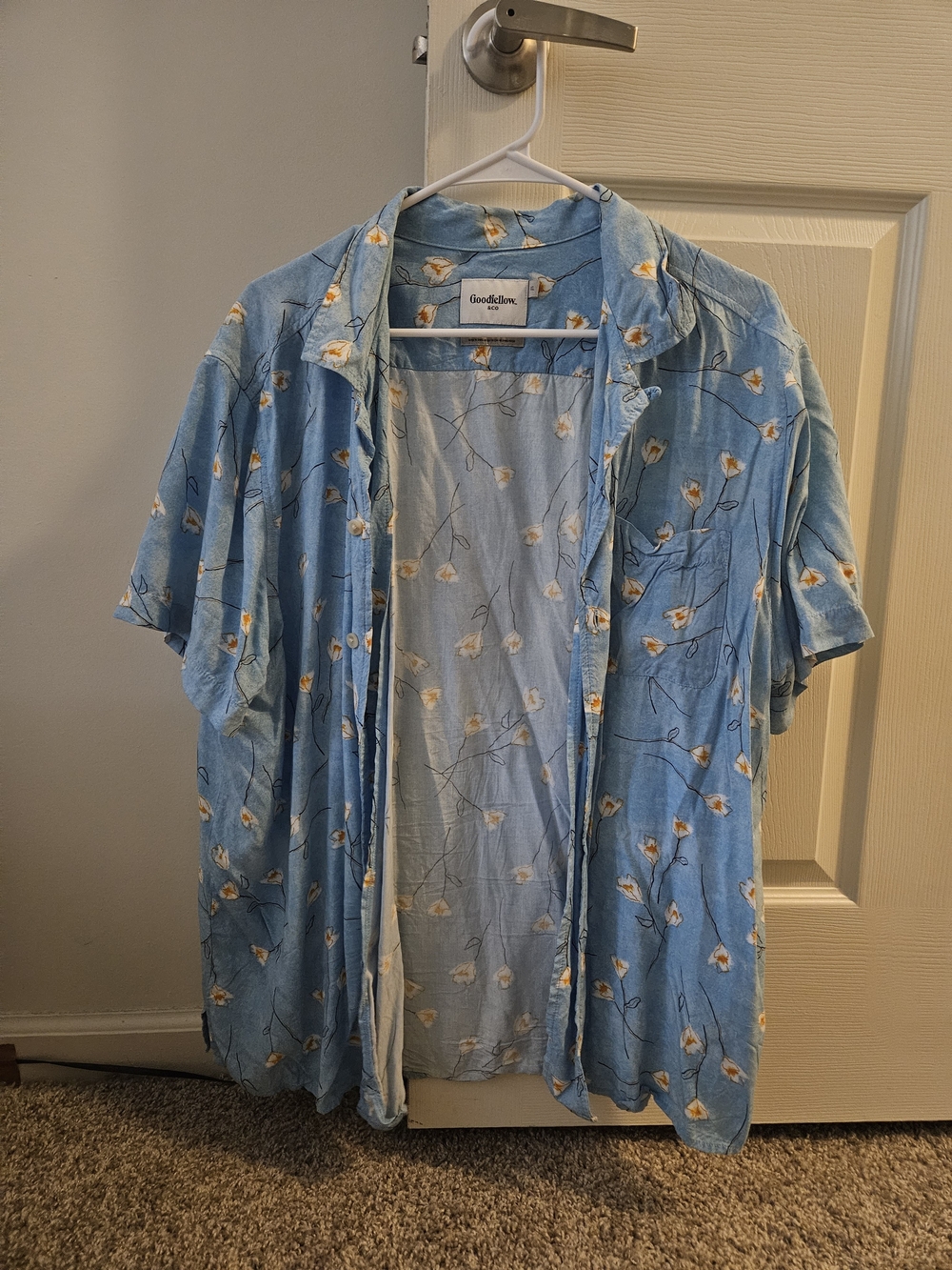 Goodfellow & Co Light Blue Floral Button-Up Shirt